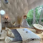 Borowy Glamp Wiecej Niz