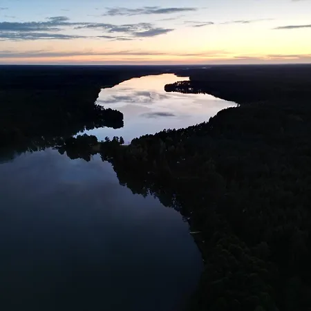 Borowy Glamp Wiecej Niz Kamp alanı